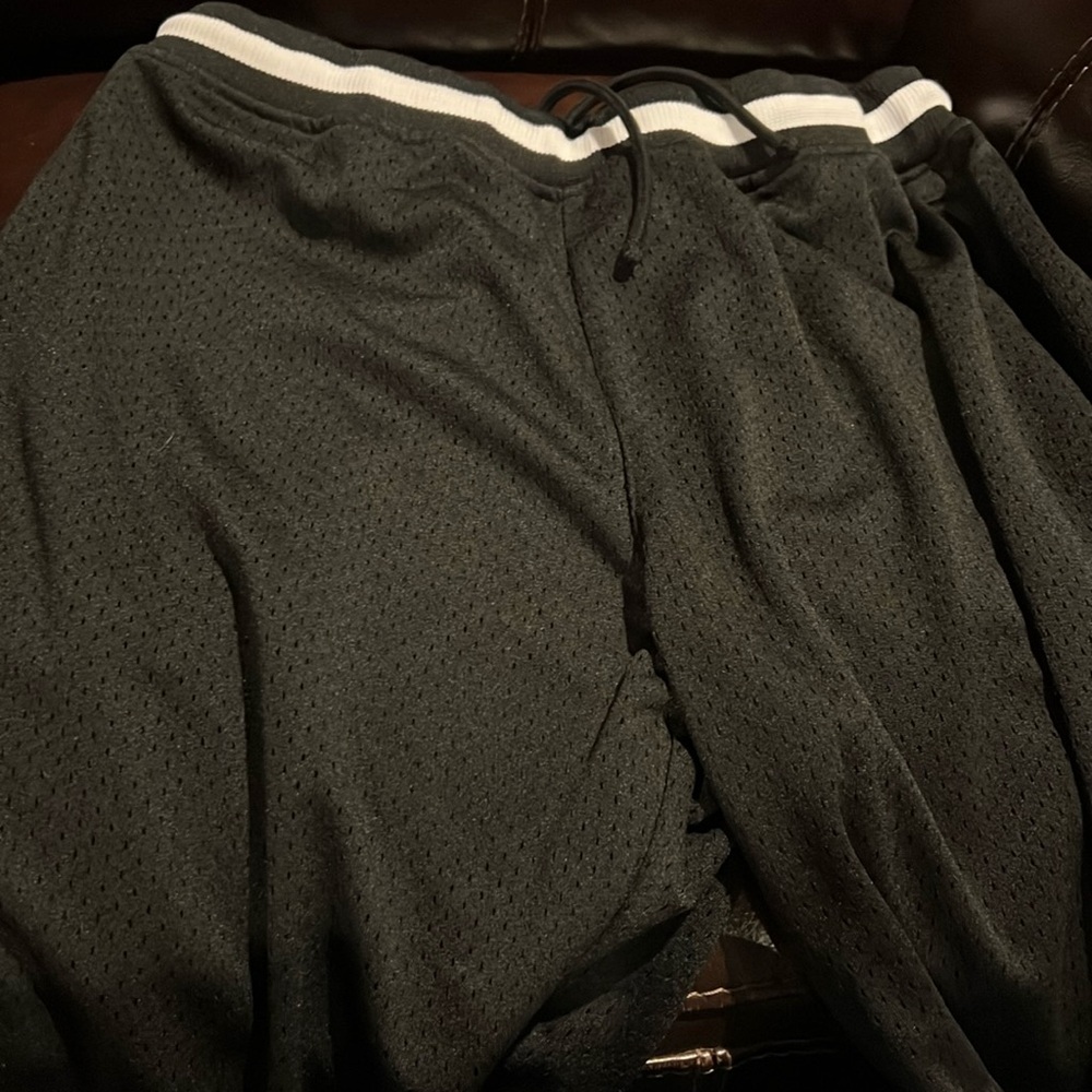 CSG Xl men’s shorts in good condition with pockets and drawstring